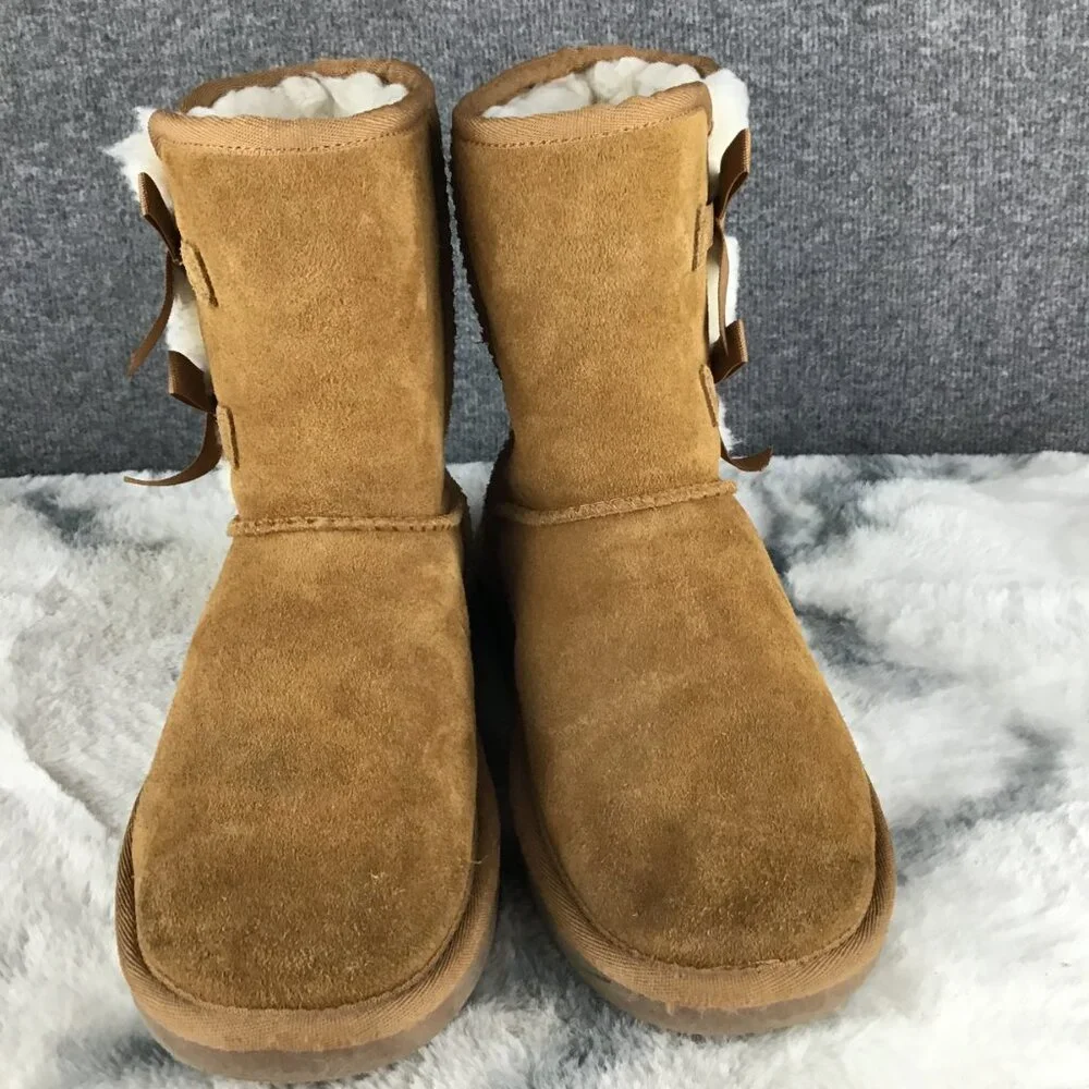 UGG‎ Koolaburra Victoria Short Boot Girl's Size 3 Chestnut